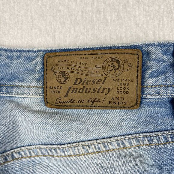Diesel Jeans Mens 30x32 Blue Straight Larkee Button Fly (Hemmed Inseam‎ 26") - Picture 5 of 16